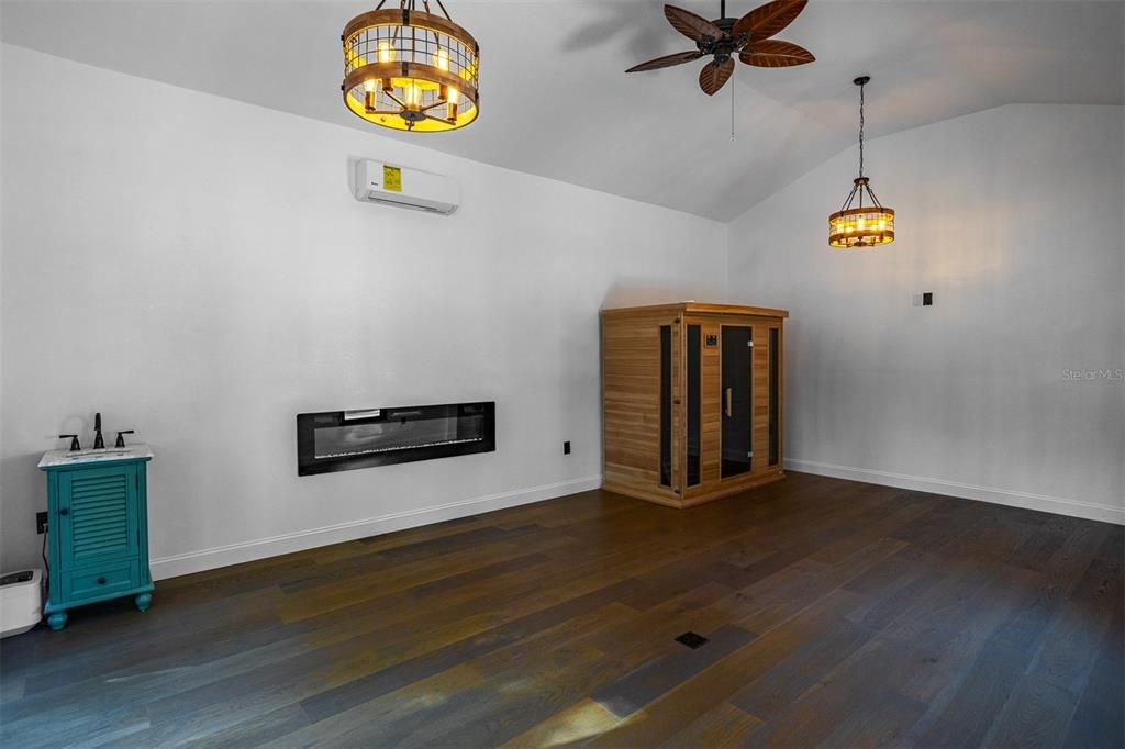 Active With Contract: $575,000 (3 beds, 2 baths, 2879 Square Feet)