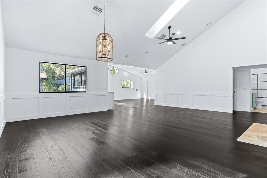 Active With Contract: $575,000 (3 beds, 2 baths, 2879 Square Feet)