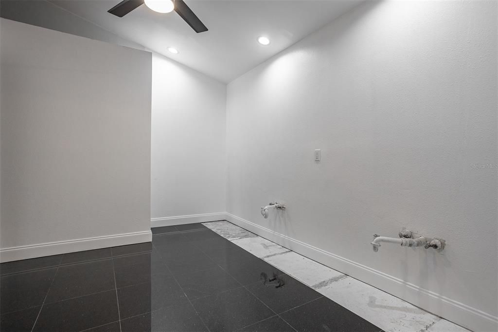 Active With Contract: $575,000 (3 beds, 2 baths, 2879 Square Feet)