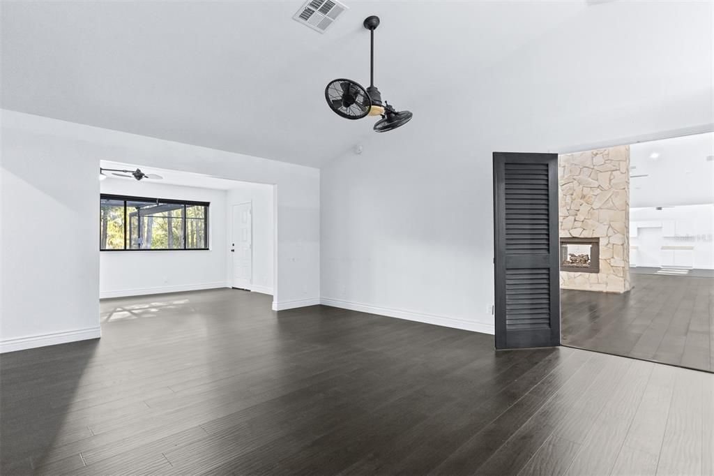 Active With Contract: $575,000 (3 beds, 2 baths, 2879 Square Feet)