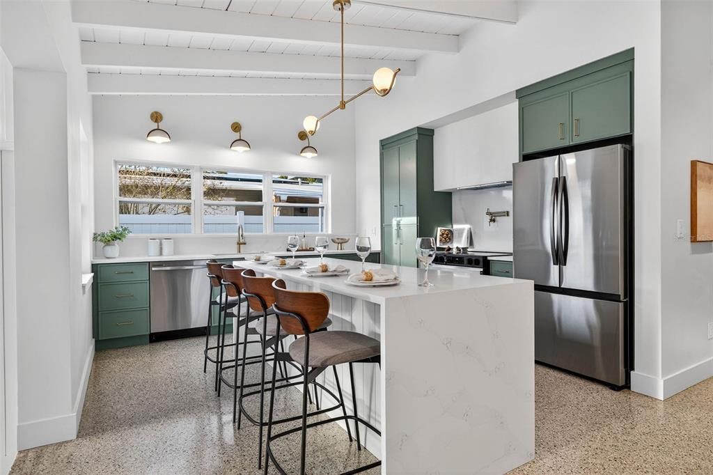 Active With Contract: $700,000 (3 beds, 2 baths, 1870 Square Feet)