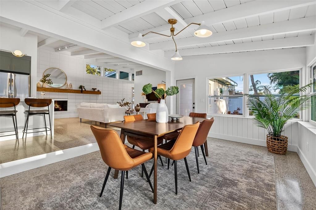 Active With Contract: $700,000 (3 beds, 2 baths, 1870 Square Feet)