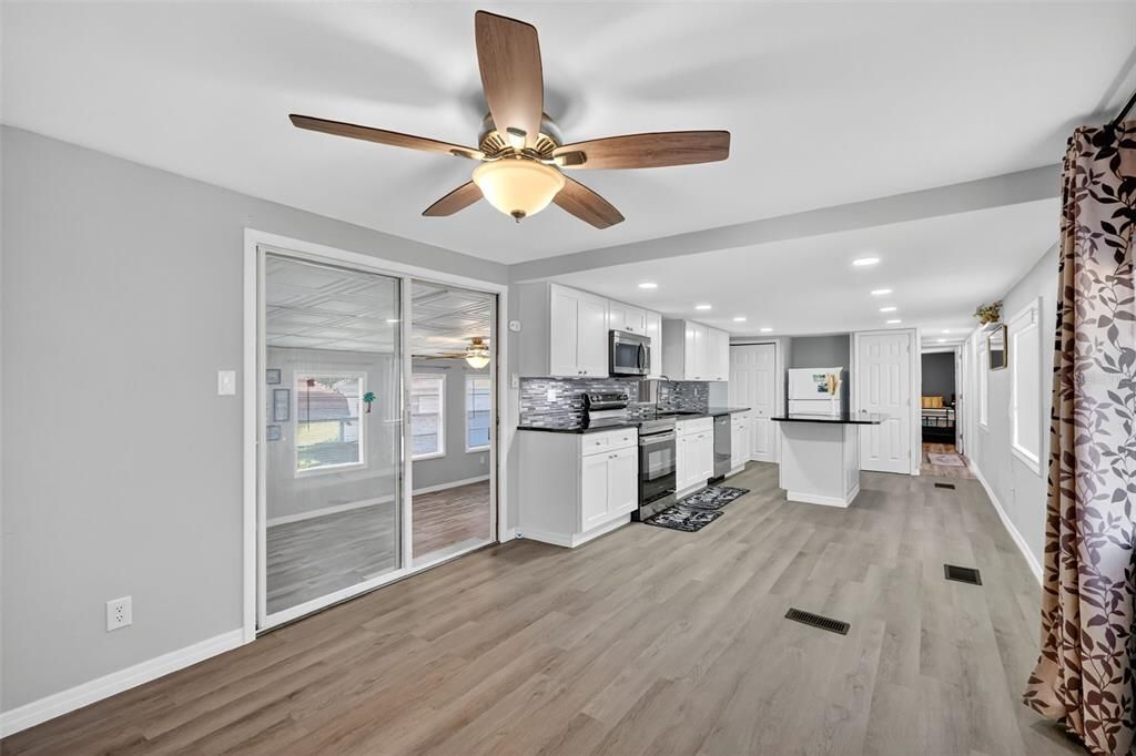 En Venta: $159,900 (2 camas, 2 baños, 792 Pies cuadrados)