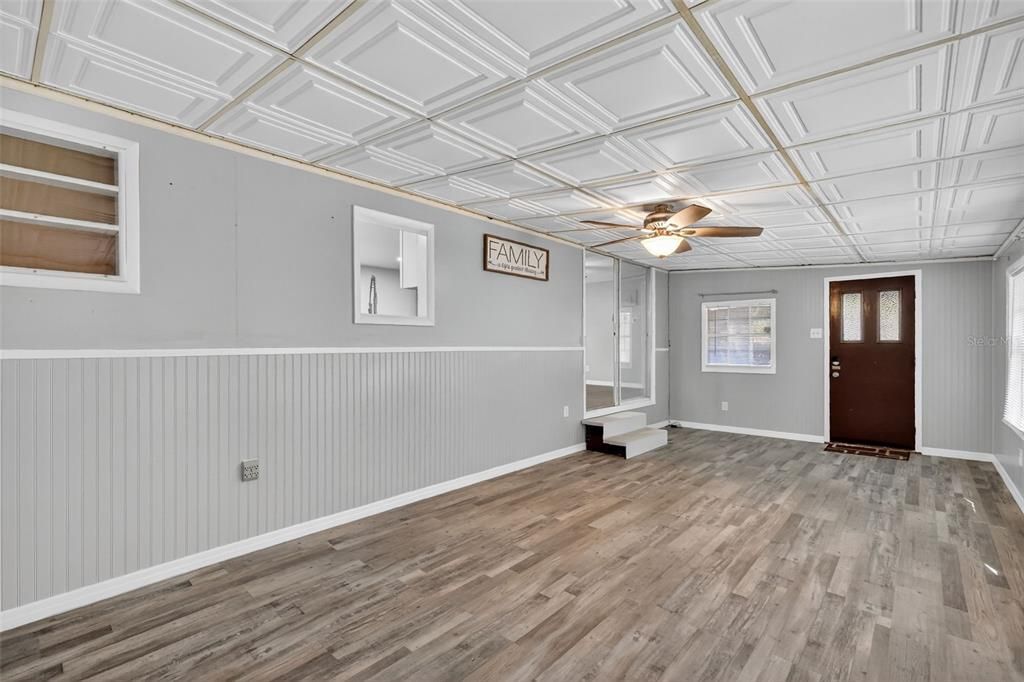 En Venta: $159,900 (2 camas, 2 baños, 792 Pies cuadrados)