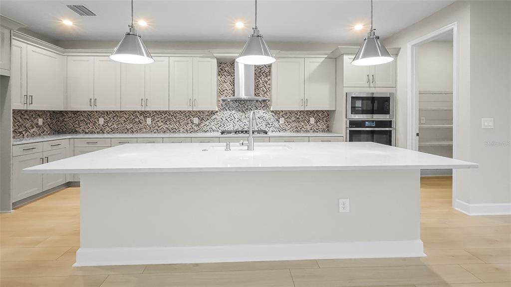 待售: $594,990 (3 贝兹, 3 浴室, 2289 平方英尺)