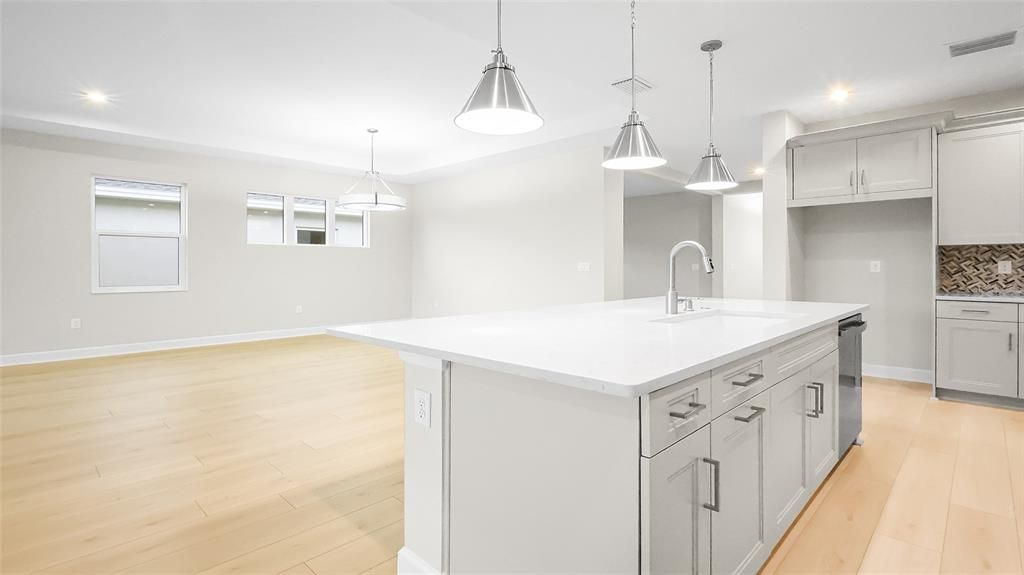 待售: $594,990 (3 贝兹, 3 浴室, 2289 平方英尺)