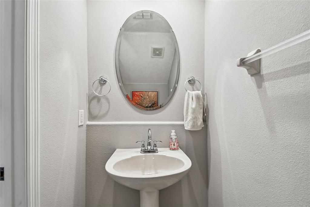 На продажу: $368,500 (3 спален, 2 ванн, 1759 Квадратных фут)