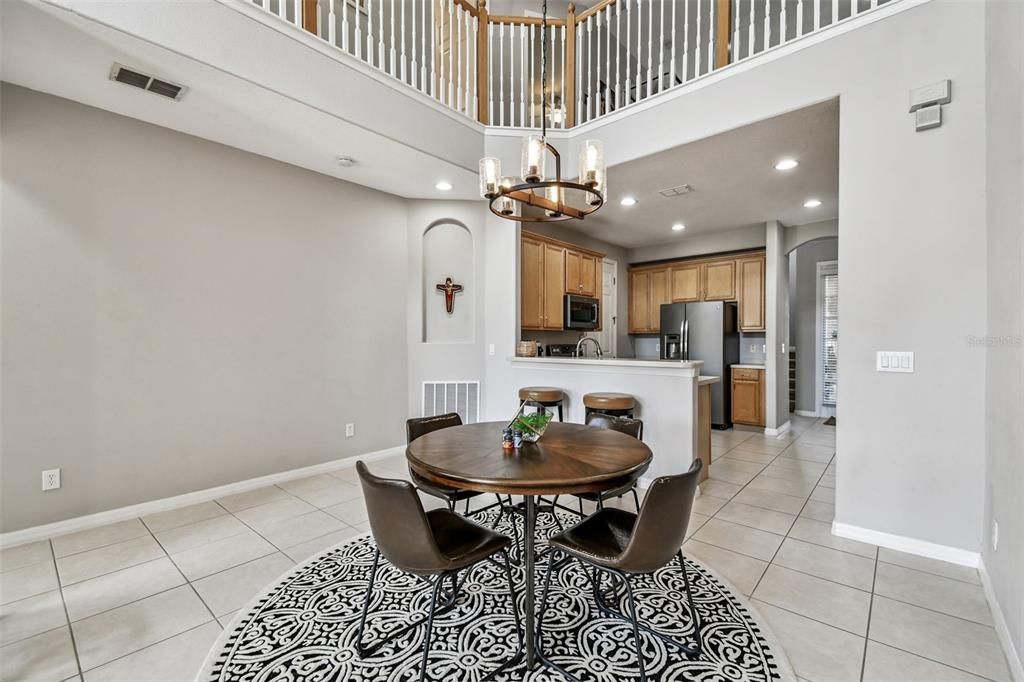 На продажу: $368,500 (3 спален, 2 ванн, 1759 Квадратных фут)