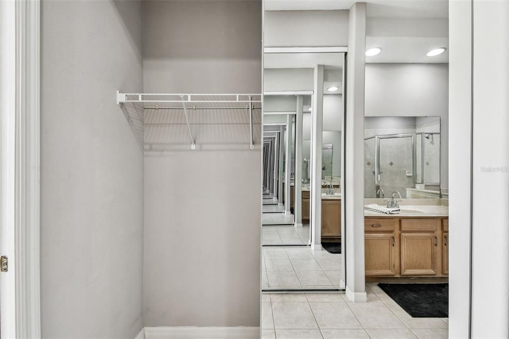 На продажу: $368,500 (3 спален, 2 ванн, 1759 Квадратных фут)