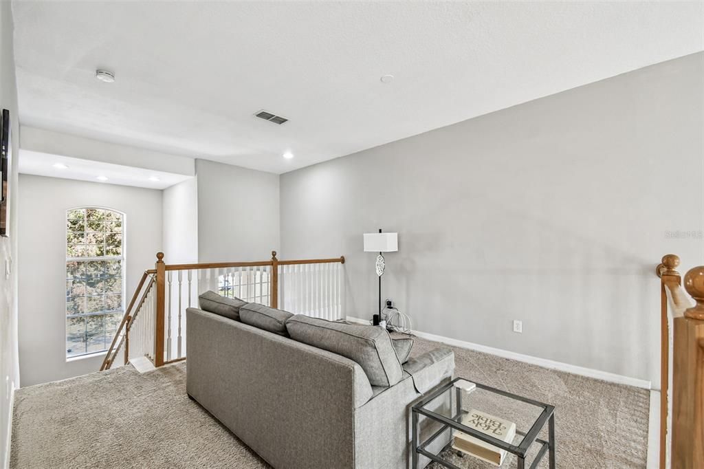 На продажу: $368,500 (3 спален, 2 ванн, 1759 Квадратных фут)