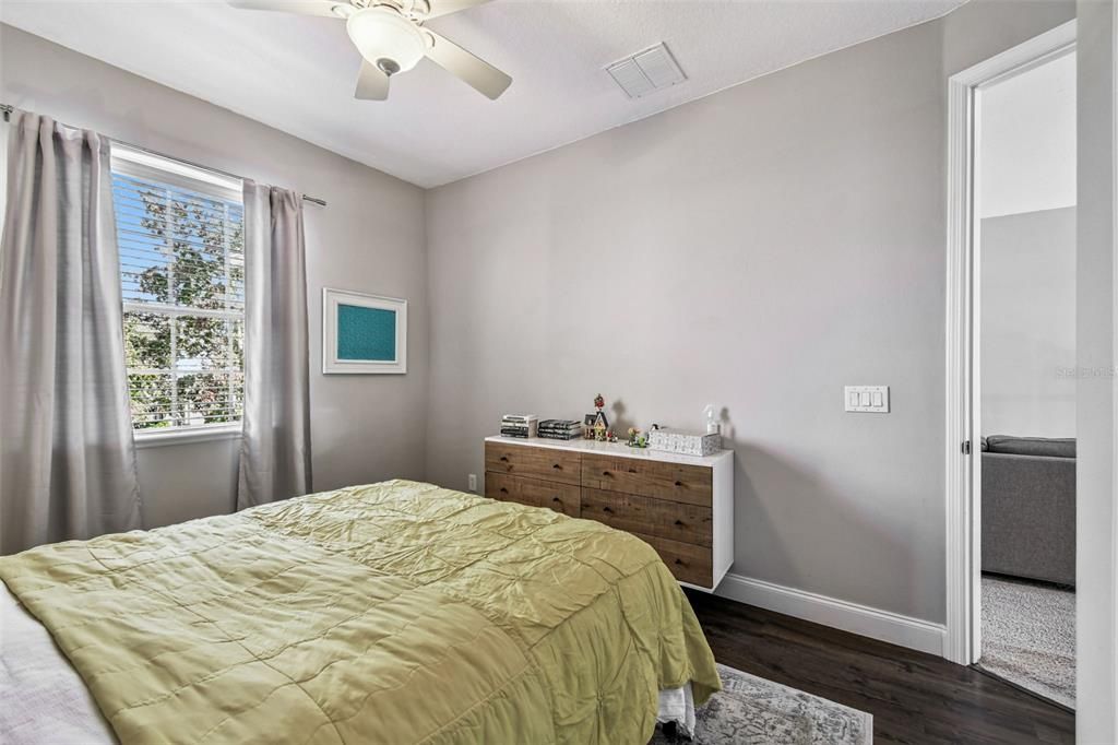 На продажу: $368,500 (3 спален, 2 ванн, 1759 Квадратных фут)