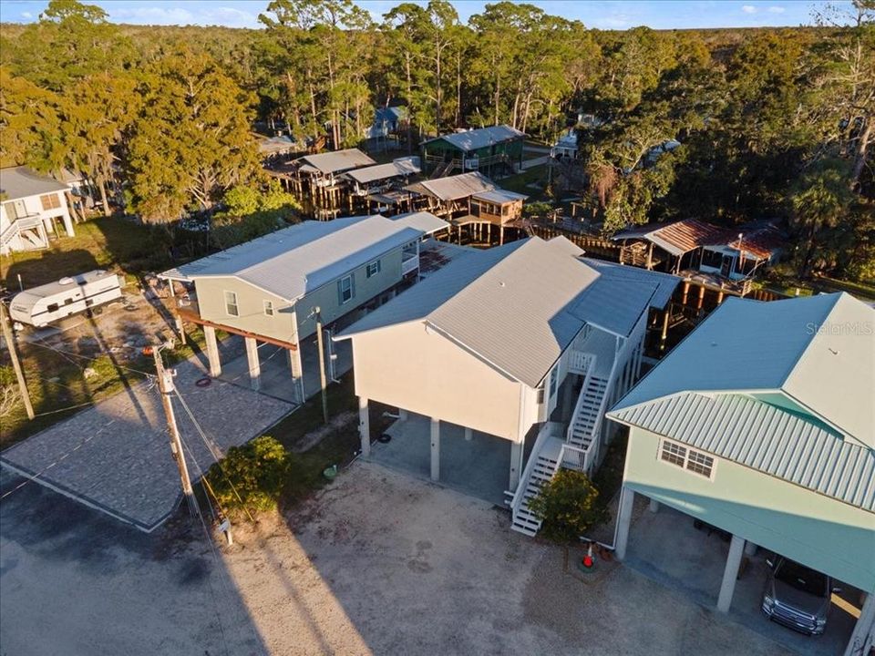 For Sale: $435,000 (2 beds, 2 baths, 1120 Square Feet)