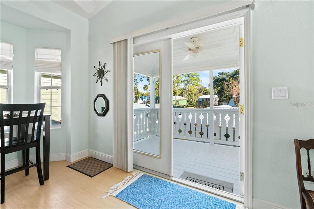 For Sale: $435,000 (2 beds, 2 baths, 1120 Square Feet)