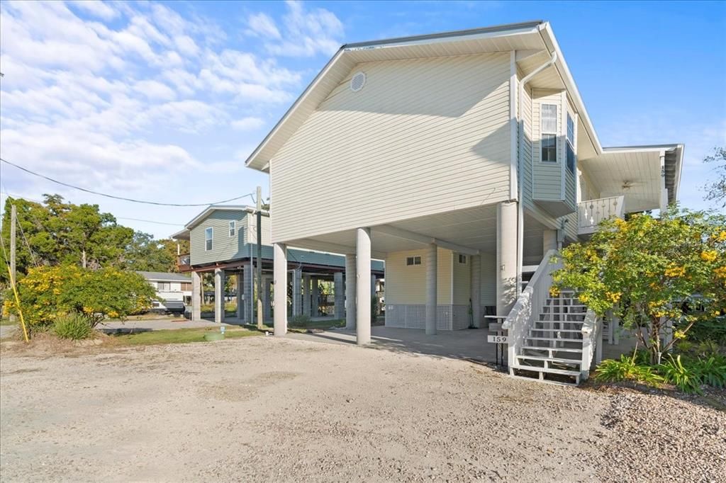 For Sale: $435,000 (2 beds, 2 baths, 1120 Square Feet)