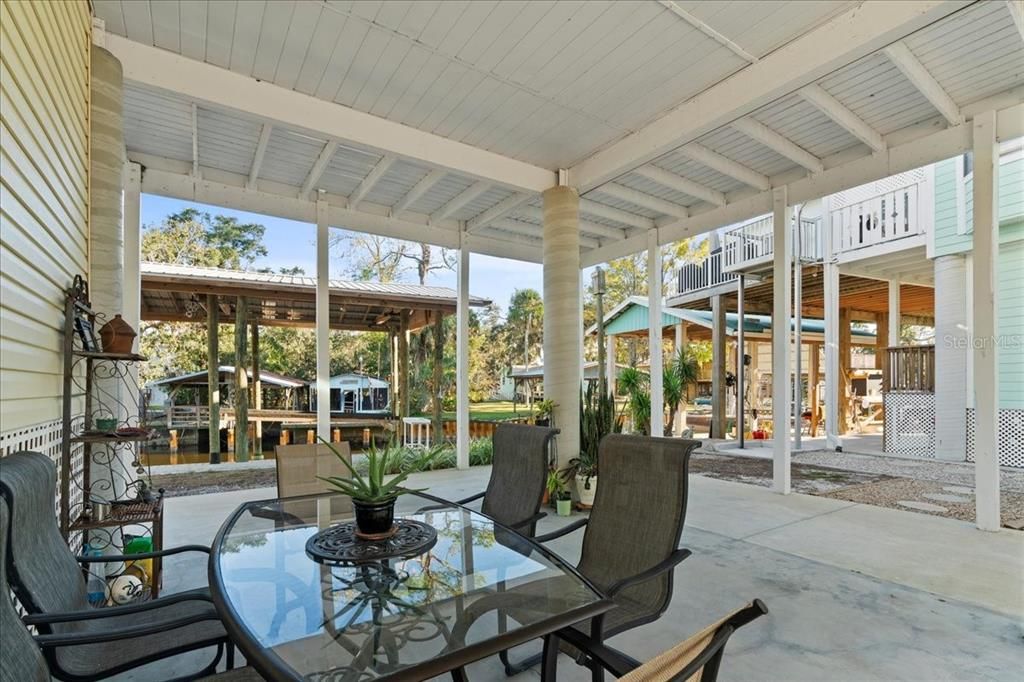 For Sale: $435,000 (2 beds, 2 baths, 1120 Square Feet)