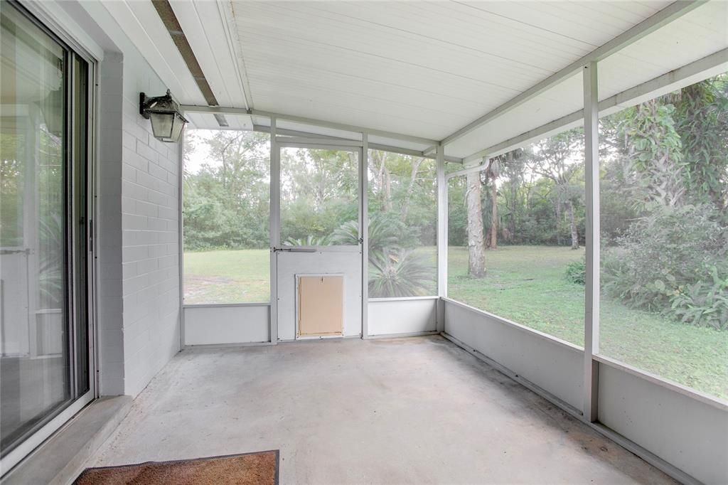 出租: $2,000 (3 贝兹, 2 浴室, 2088 平方英尺)