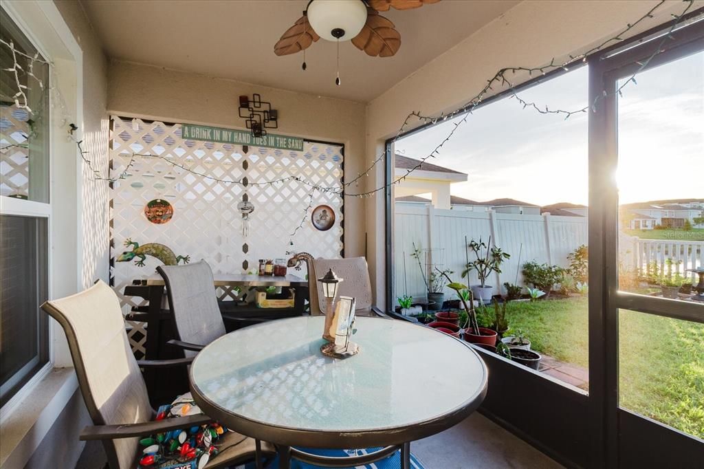 На продажу: $300,000 (3 спален, 2 ванн, 1690 Квадратных фут)