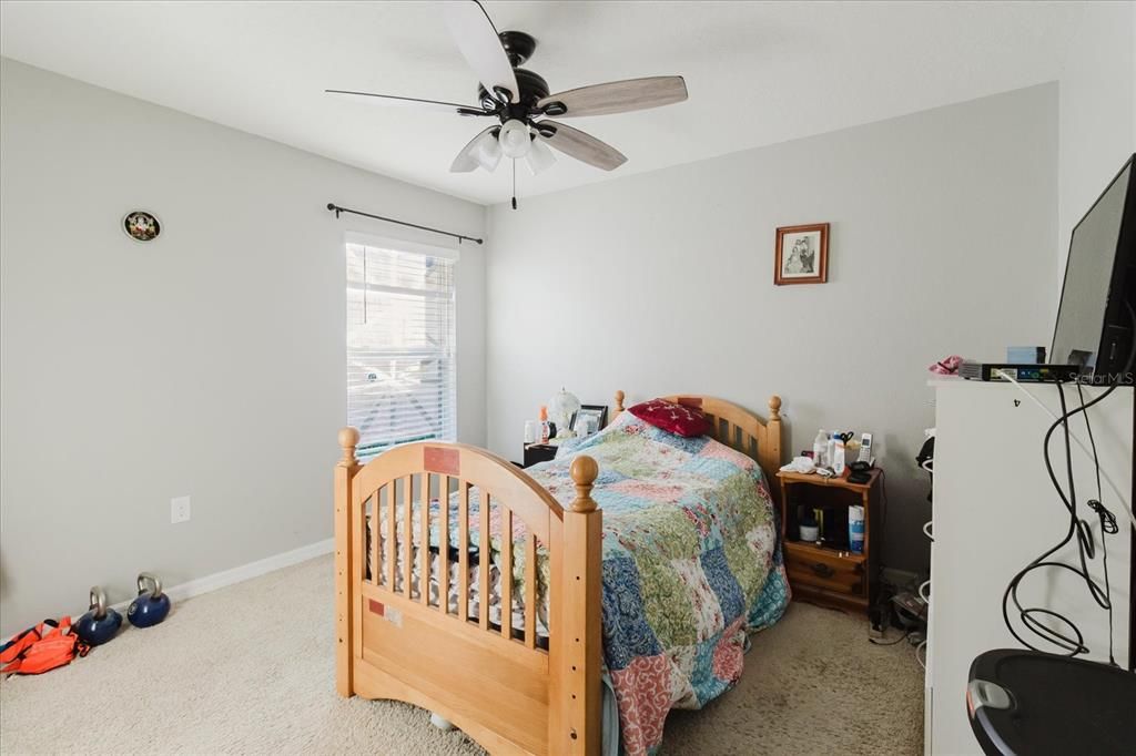 На продажу: $300,000 (3 спален, 2 ванн, 1690 Квадратных фут)