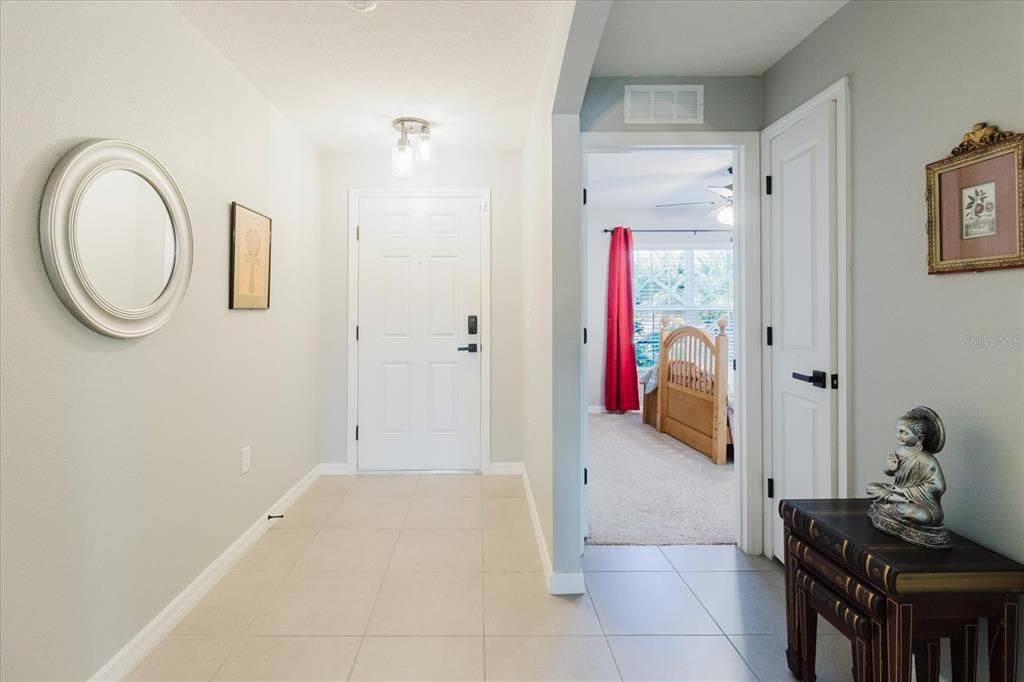 На продажу: $300,000 (3 спален, 2 ванн, 1690 Квадратных фут)