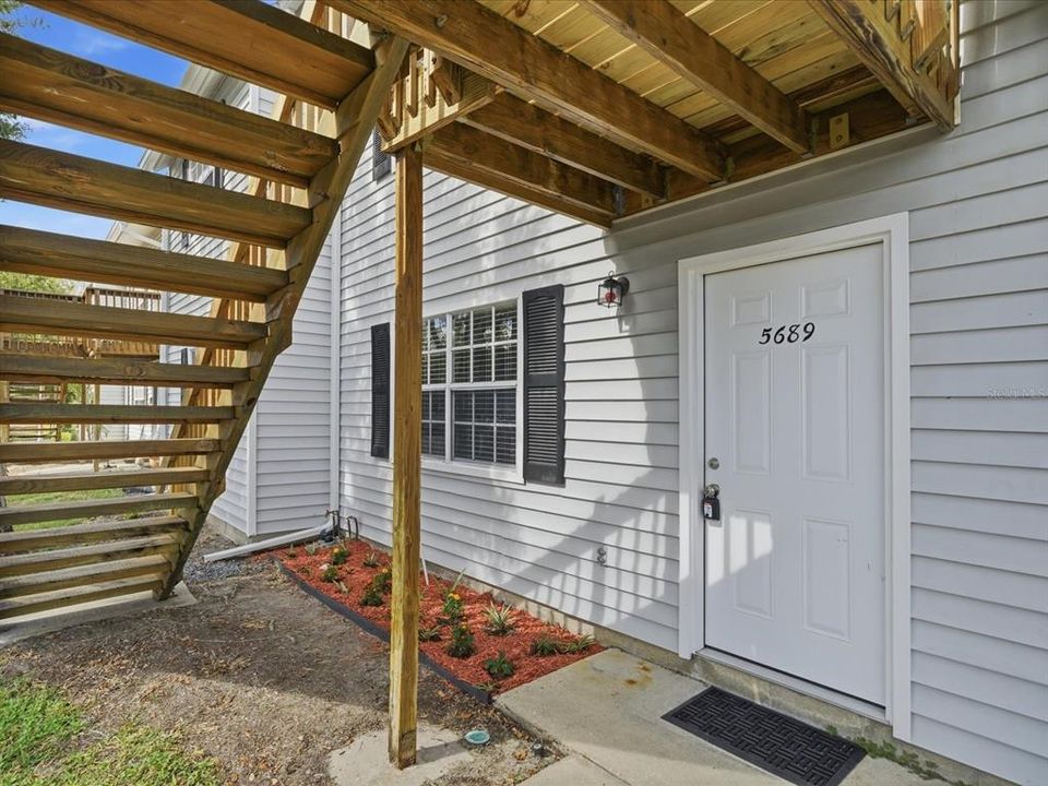 For Sale: $116,500 (1 beds, 1 baths, 658 Square Feet)