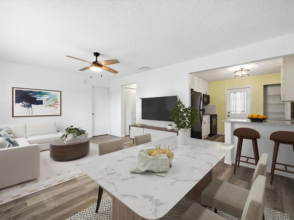 For Sale: $116,500 (1 beds, 1 baths, 658 Square Feet)