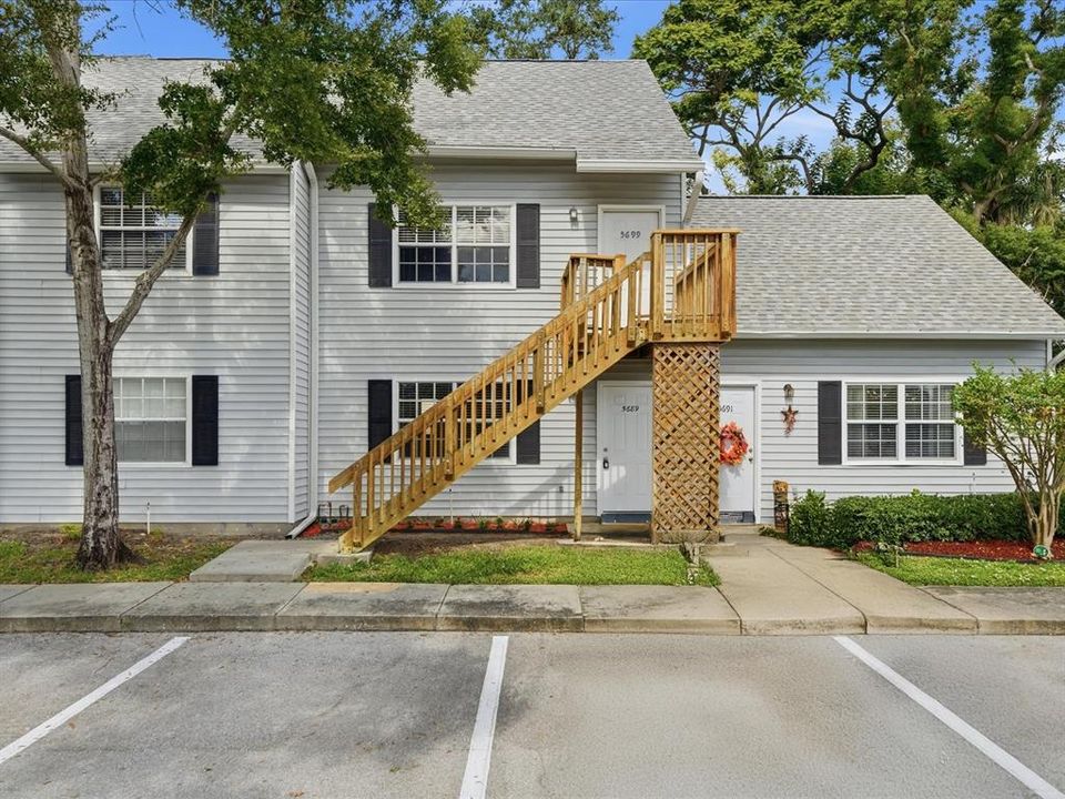 For Sale: $116,500 (1 beds, 1 baths, 658 Square Feet)