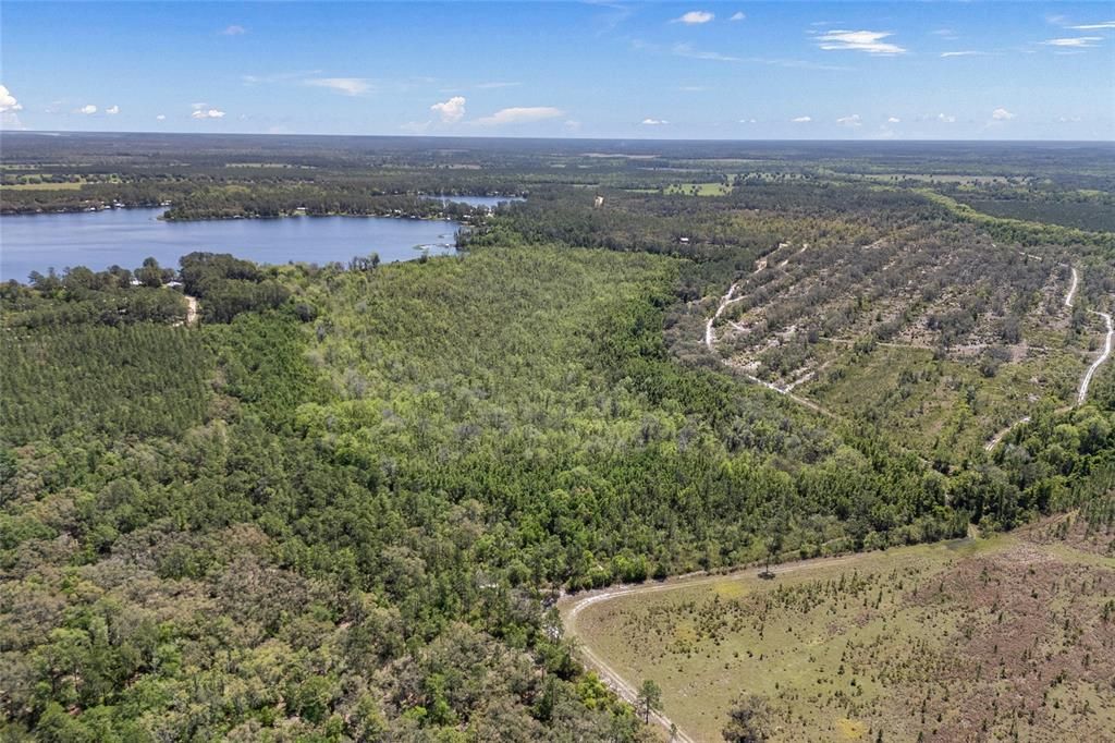 На продажу: $229,000 (30.45 acres)