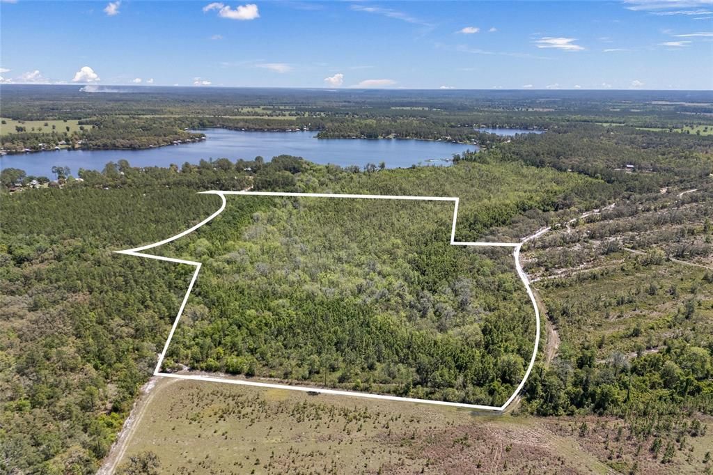 На продажу: $229,000 (30.45 acres)