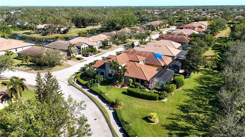 For Sale: $950,000 (3 beds, 3 baths, 2920 Square Feet)