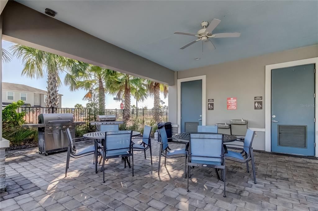 待售: $300,000 (3 贝兹, 2 浴室, 1582 平方英尺)