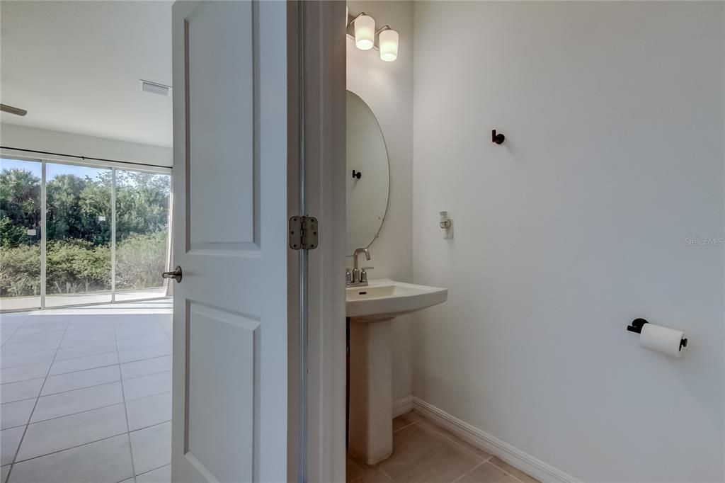 待售: $300,000 (3 贝兹, 2 浴室, 1582 平方英尺)