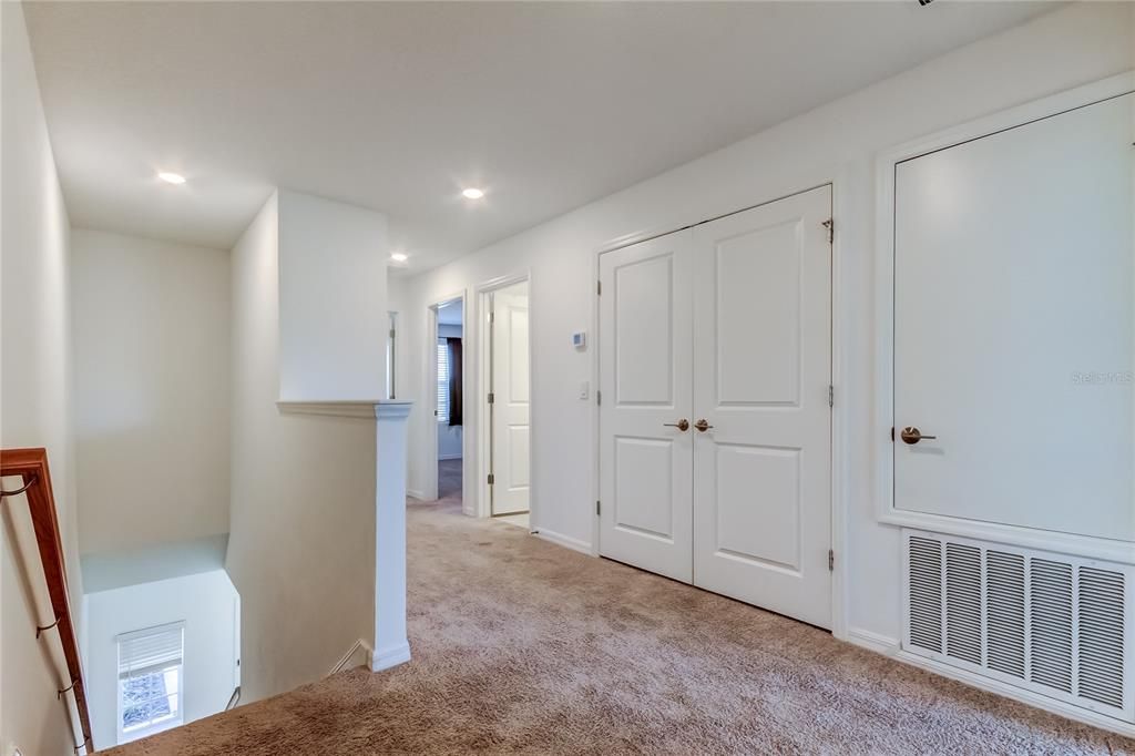 待售: $300,000 (3 贝兹, 2 浴室, 1582 平方英尺)