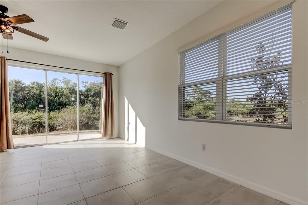 待售: $300,000 (3 贝兹, 2 浴室, 1582 平方英尺)