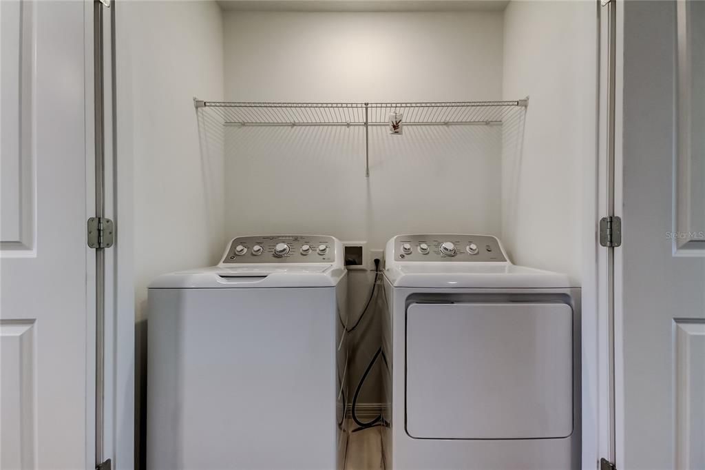 待售: $300,000 (3 贝兹, 2 浴室, 1582 平方英尺)