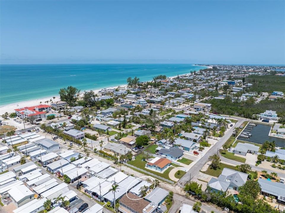 For Sale: $249,900 (1 beds, 1 baths, 528 Square Feet)