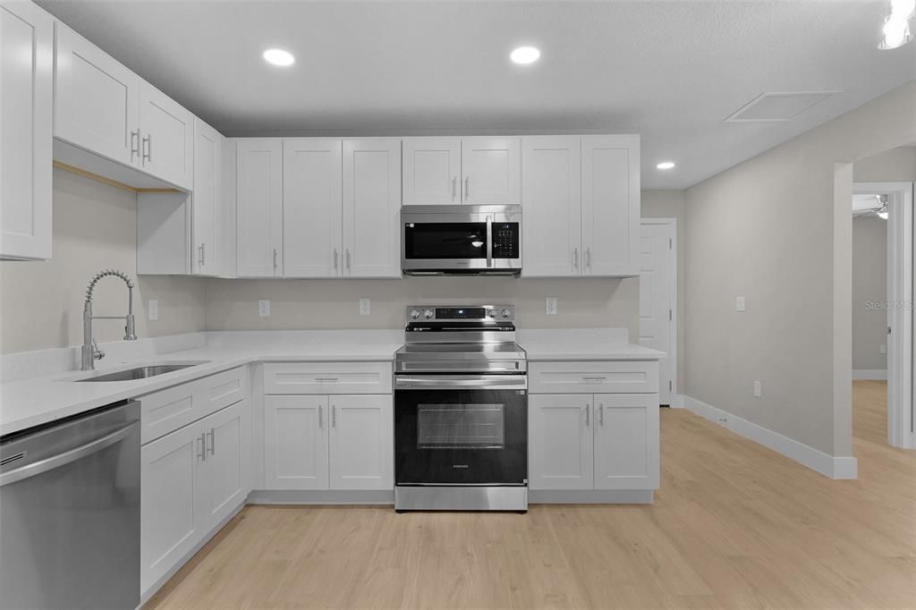 В аренду: $1,550 (3 спален, 2 ванн, 1191 Квадратных фут)