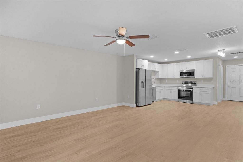 В аренду: $1,550 (3 спален, 2 ванн, 1191 Квадратных фут)