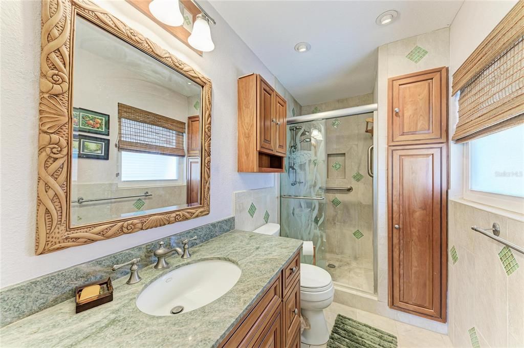 For Rent: $7,900 (2 beds, 2 baths, 1040 Square Feet)