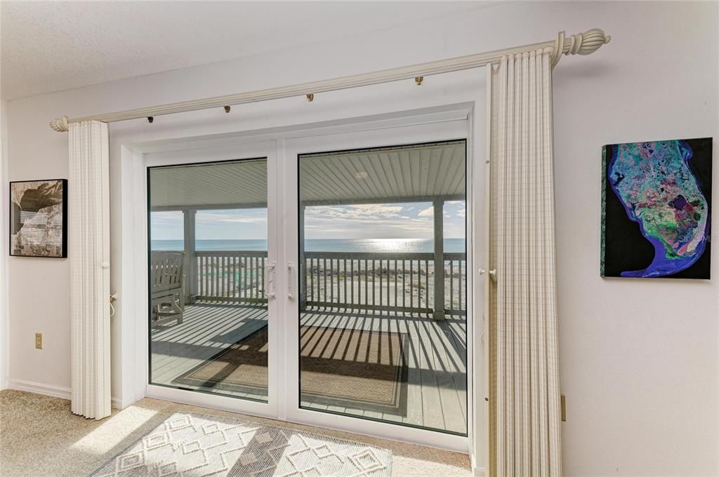 For Rent: $7,900 (2 beds, 2 baths, 1040 Square Feet)