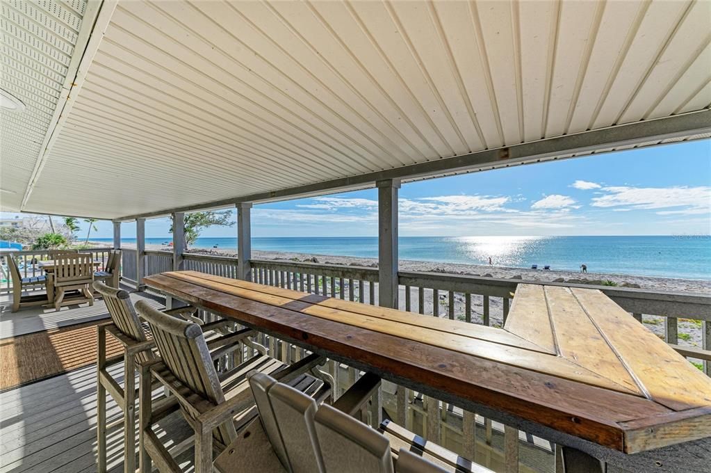 For Rent: $7,900 (2 beds, 2 baths, 1040 Square Feet)