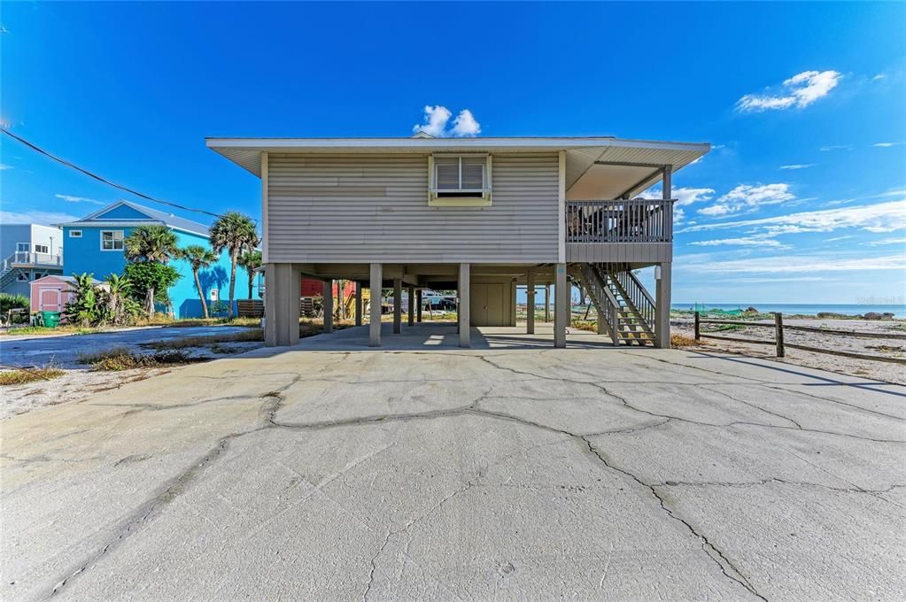 For Rent: $7,900 (2 beds, 2 baths, 1040 Square Feet)