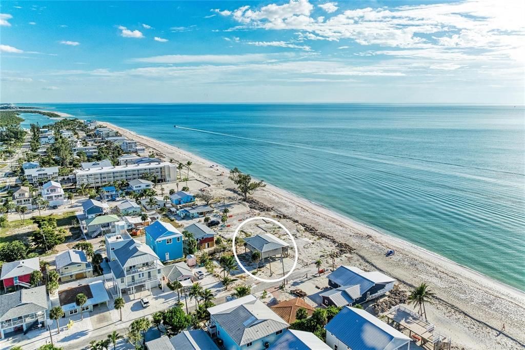 For Rent: $7,900 (2 beds, 2 baths, 1040 Square Feet)