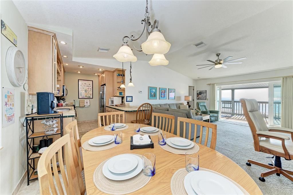 For Rent: $7,900 (2 beds, 2 baths, 1040 Square Feet)