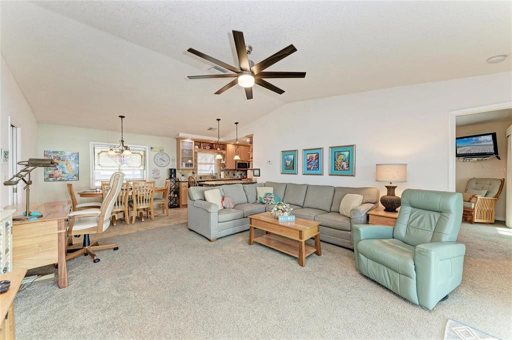 For Rent: $7,900 (2 beds, 2 baths, 1040 Square Feet)