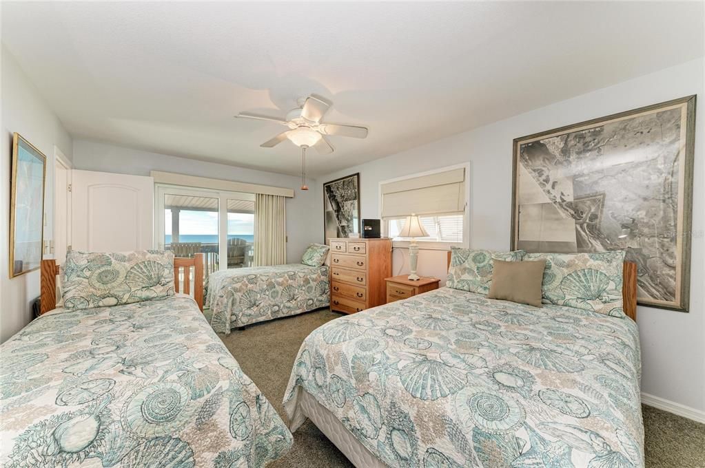 For Rent: $7,900 (2 beds, 2 baths, 1040 Square Feet)