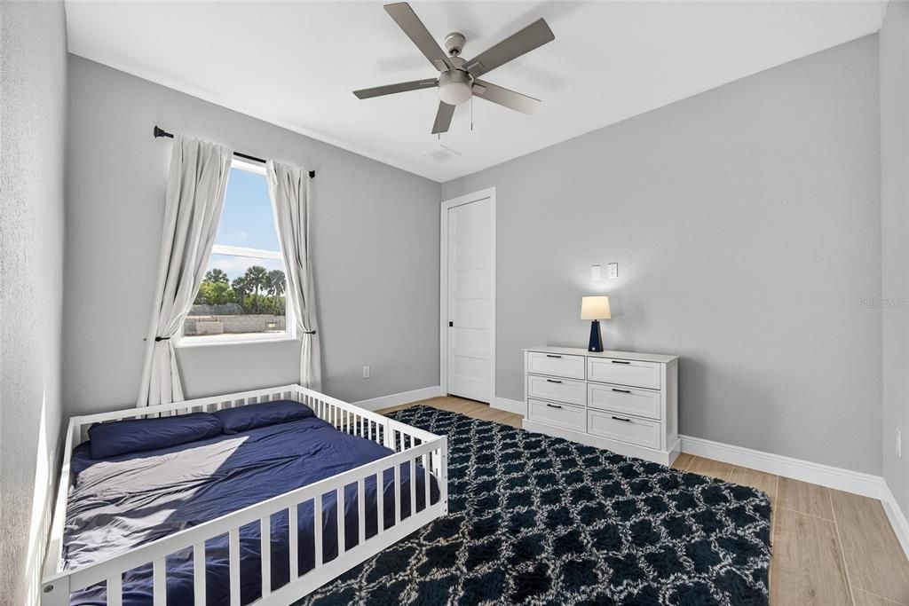 Activo con contrato: $735,000 (3 camas, 2 baños, 2068 Pies cuadrados)