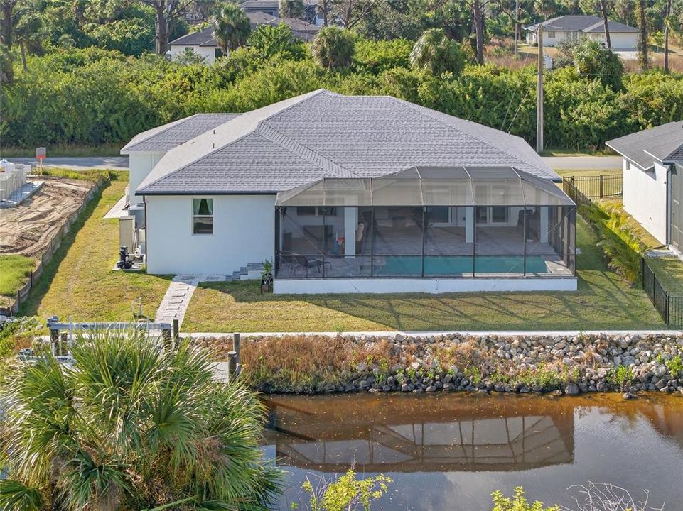 Activo con contrato: $735,000 (3 camas, 2 baños, 2068 Pies cuadrados)