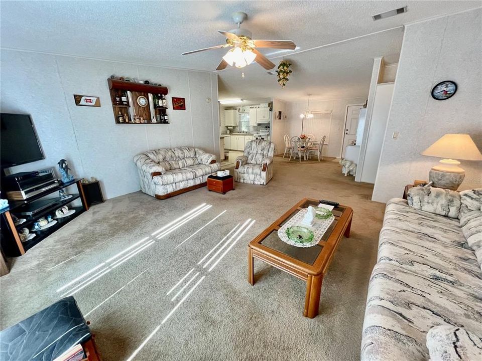 En Venta: $179,900 (3 camas, 2 baños, 1440 Pies cuadrados)