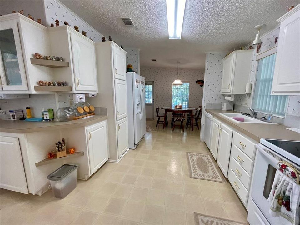 En Venta: $179,900 (3 camas, 2 baños, 1440 Pies cuadrados)