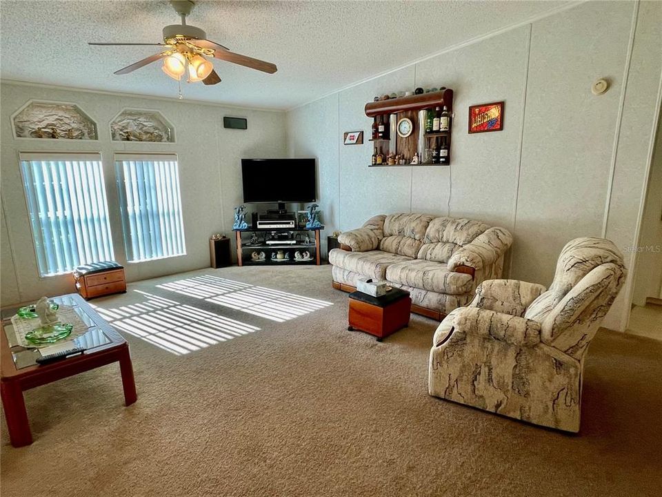 En Venta: $179,900 (3 camas, 2 baños, 1440 Pies cuadrados)